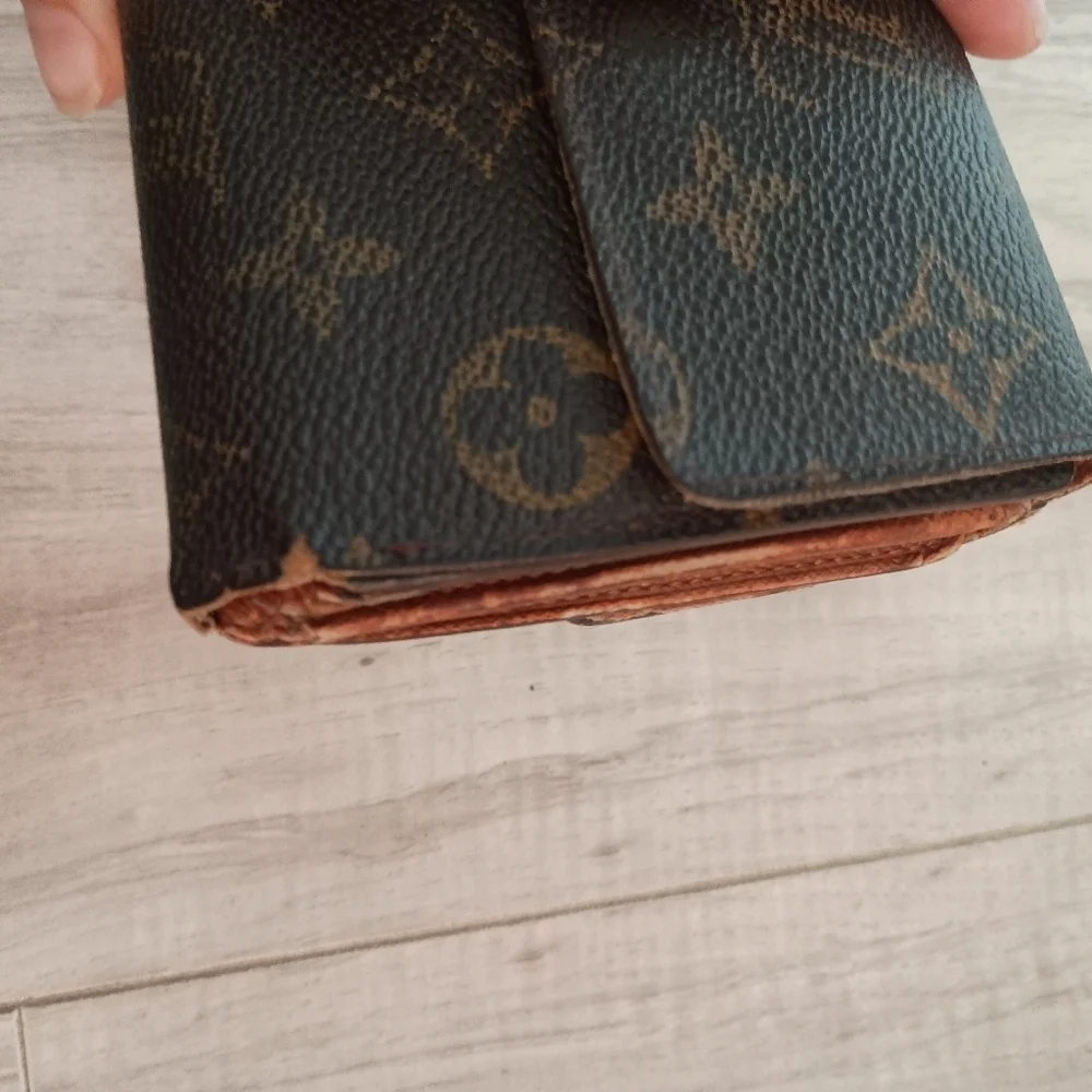 Louis Vuitton Monogram Portefeiulle Elise Trifold Wallet